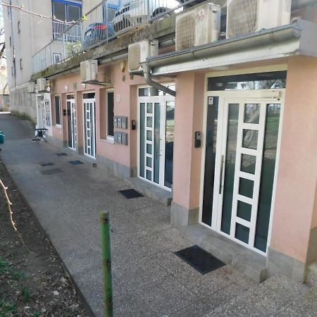 Modern Center Studio Under The Castle V Apartment Любляна Екстериор снимка