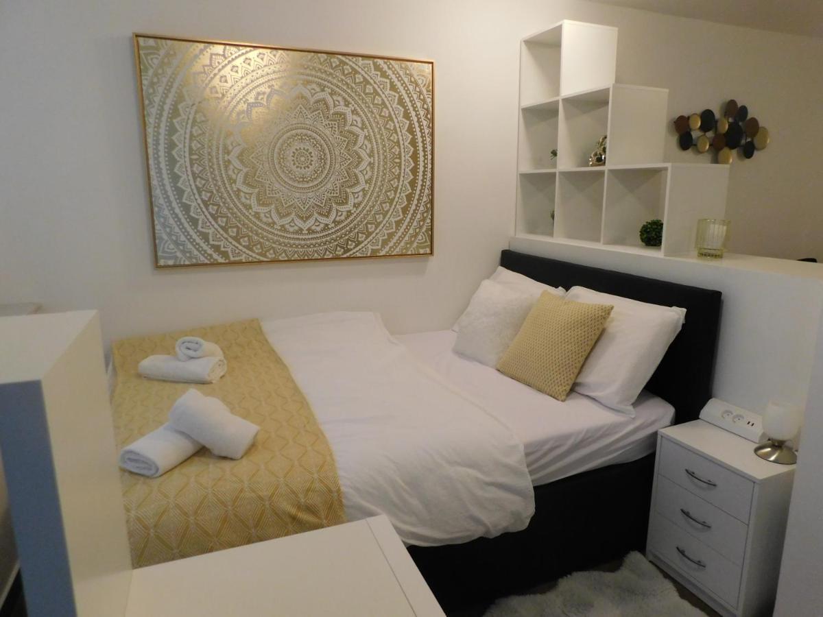 Modern Center Studio Under The Castle V Apartment Любляна Екстериор снимка